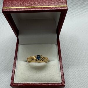 10 K genuine, blue sapphire ring